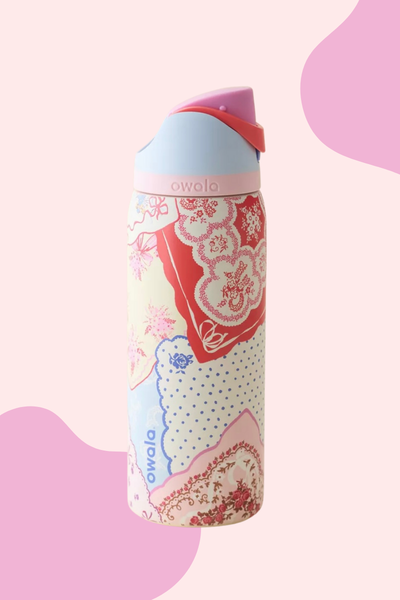 Owala UO Exclusive Hankies Print FreeSip 32 oz Water Bottle